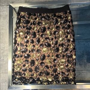 BCBGMaxAzria Black and Gold Sequined Lace Floral Pencil Skirt